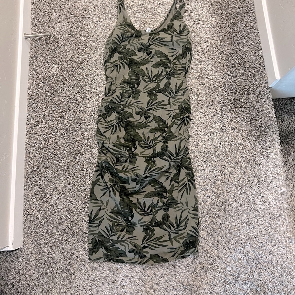 Old Navy Island maternity Dress